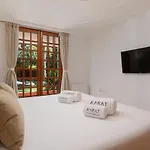 Karat Fernanda *
