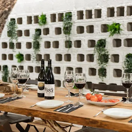 Karat Fernanda Villa *