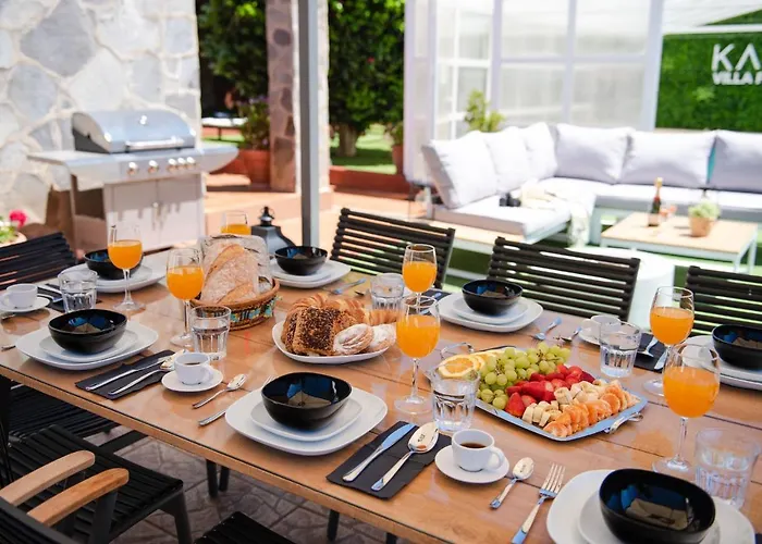 Karat Fernanda Βίλα *